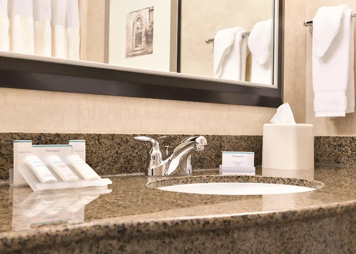 Hilton Garden Fargo