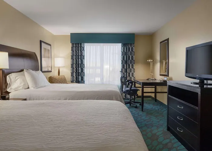 Hilton Garden Hotel 3*